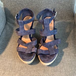 UGG Blue Wedge Sandals Sz 8